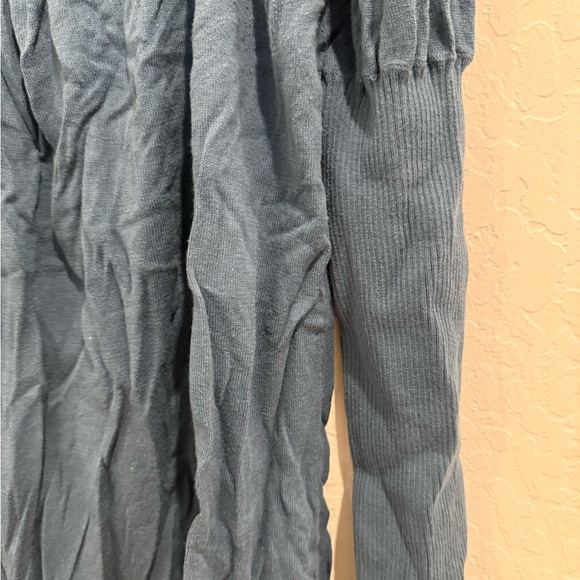 Kensie l/s sweater size L. - Picture 3 of 4